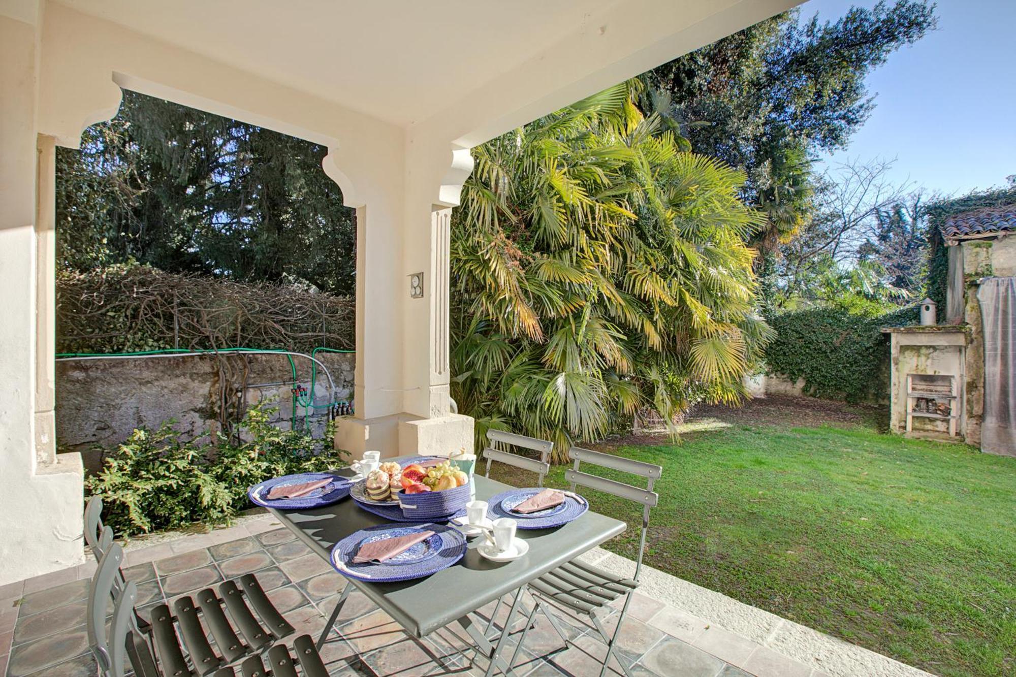 Villa Jejia- Pool And Garden Леза Экстерьер фото